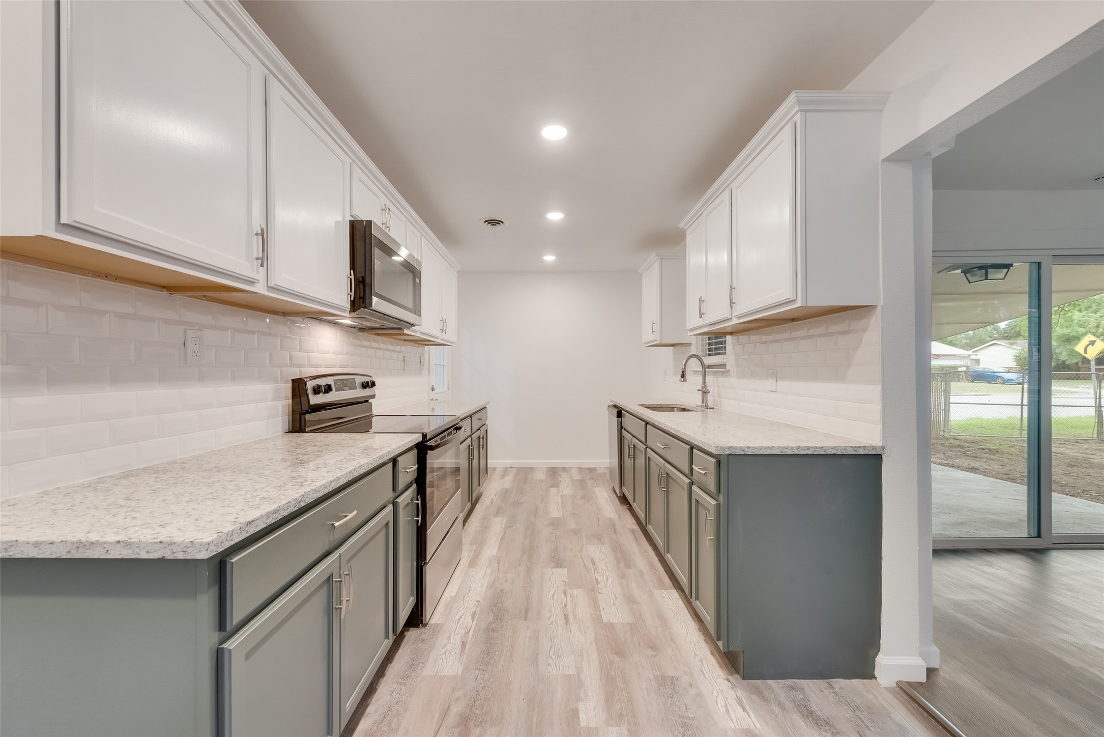 4501 Sabelle Lane Haltom City TX 76117
