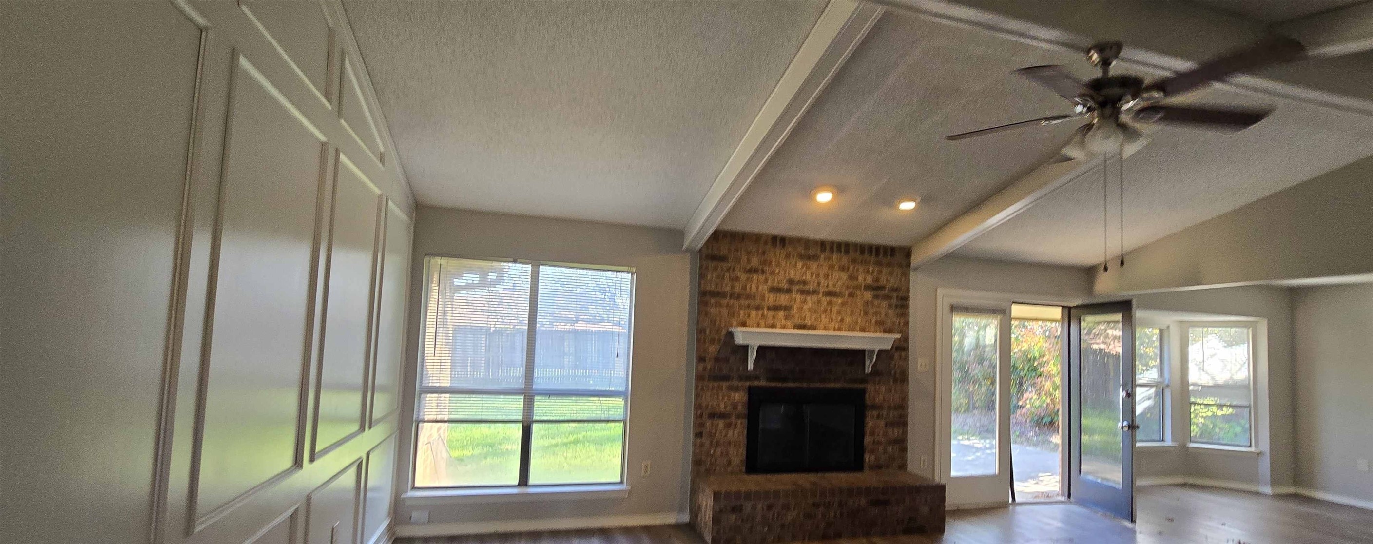 934 Robinwood Drive Arlington TX 76017