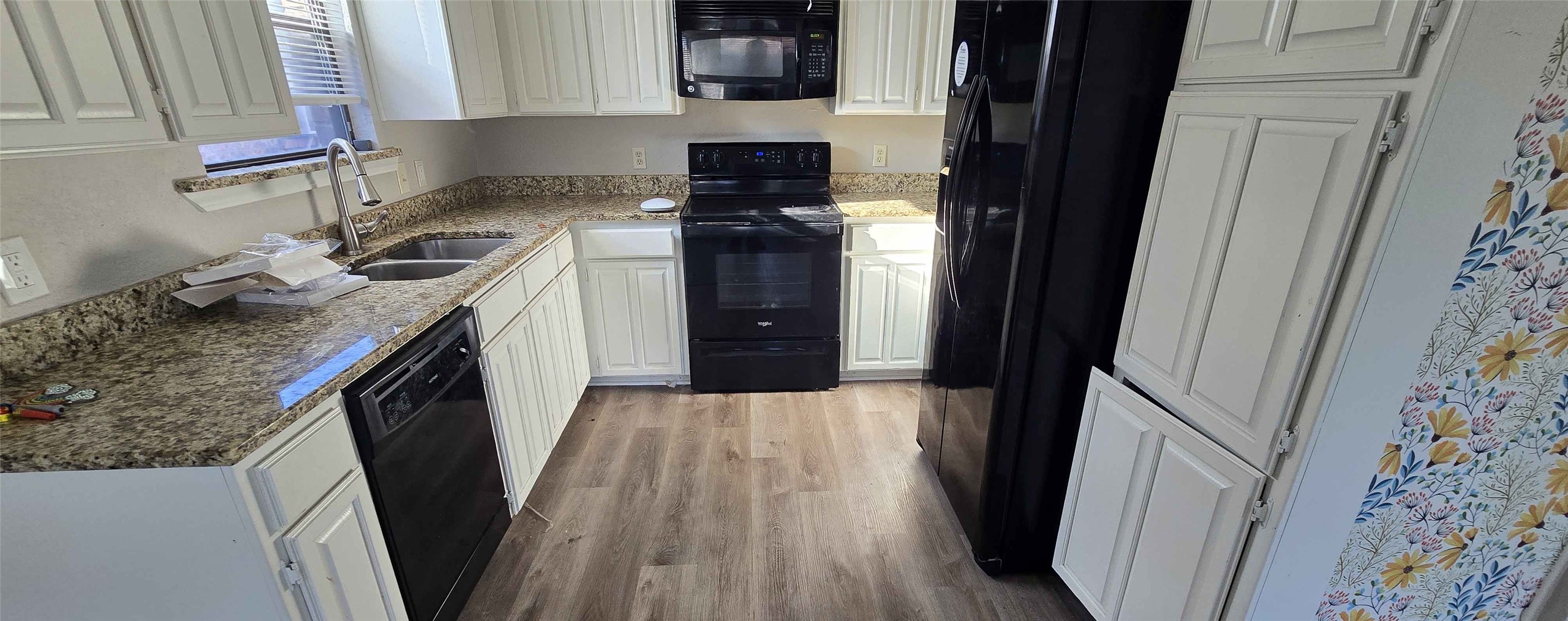934 Robinwood Drive Arlington TX 76017