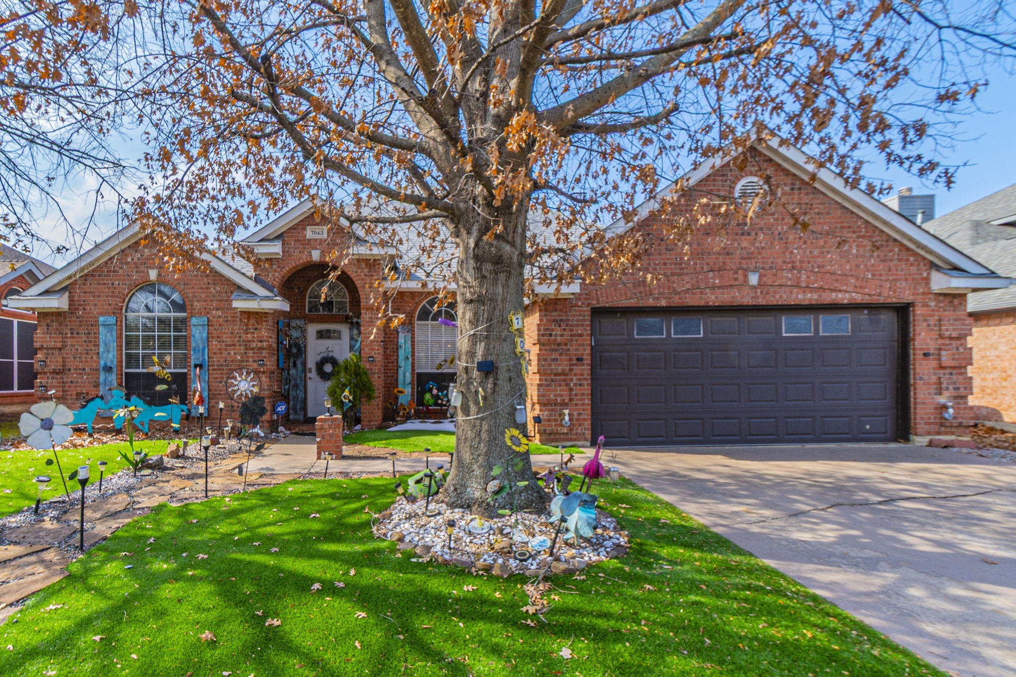 7043 Echo Lake Court Arlington TX 76001
