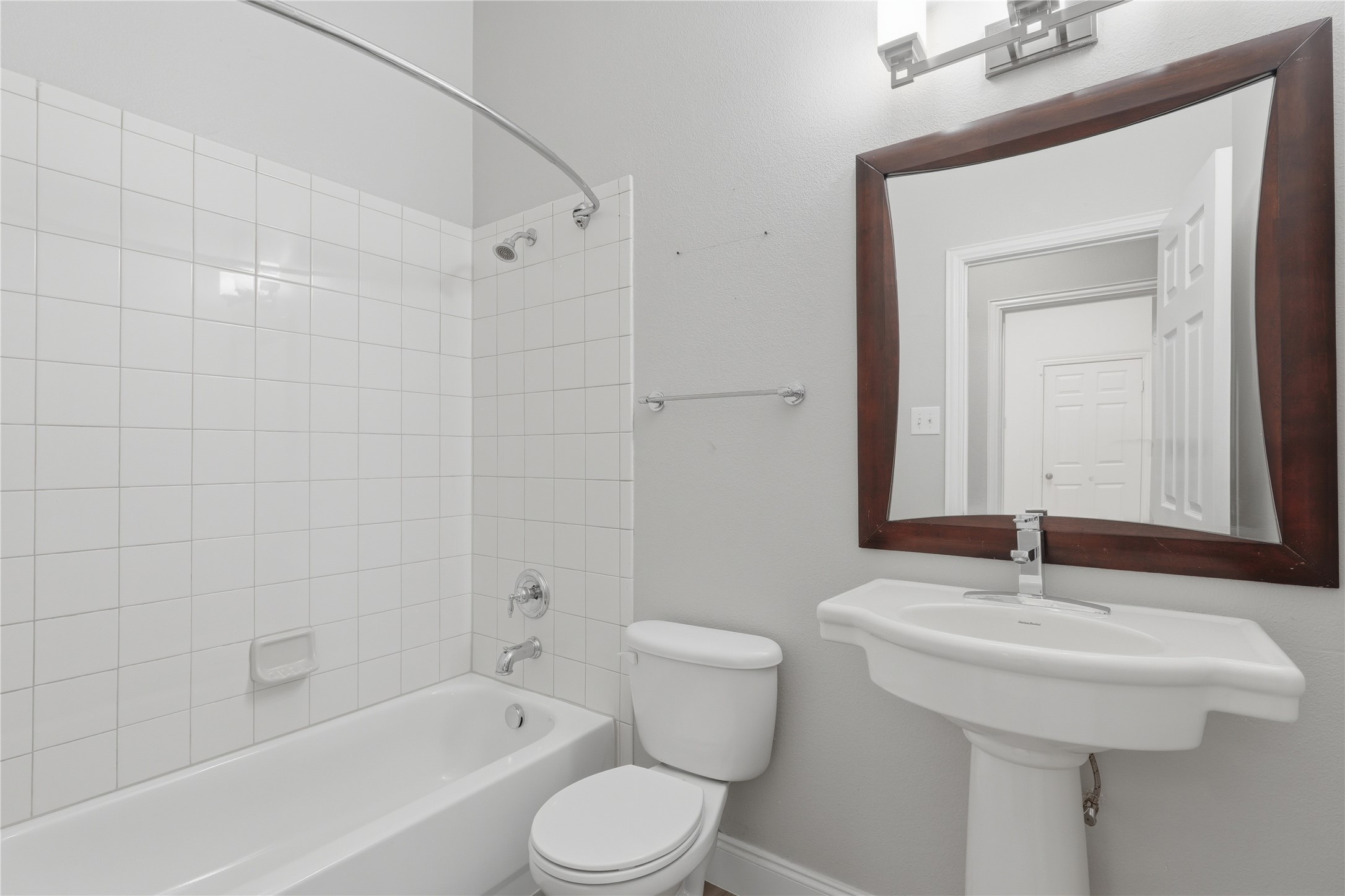 1733 White Cap Court Desoto TX 75115