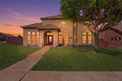 1733 White Cap Court Desoto TX 75115