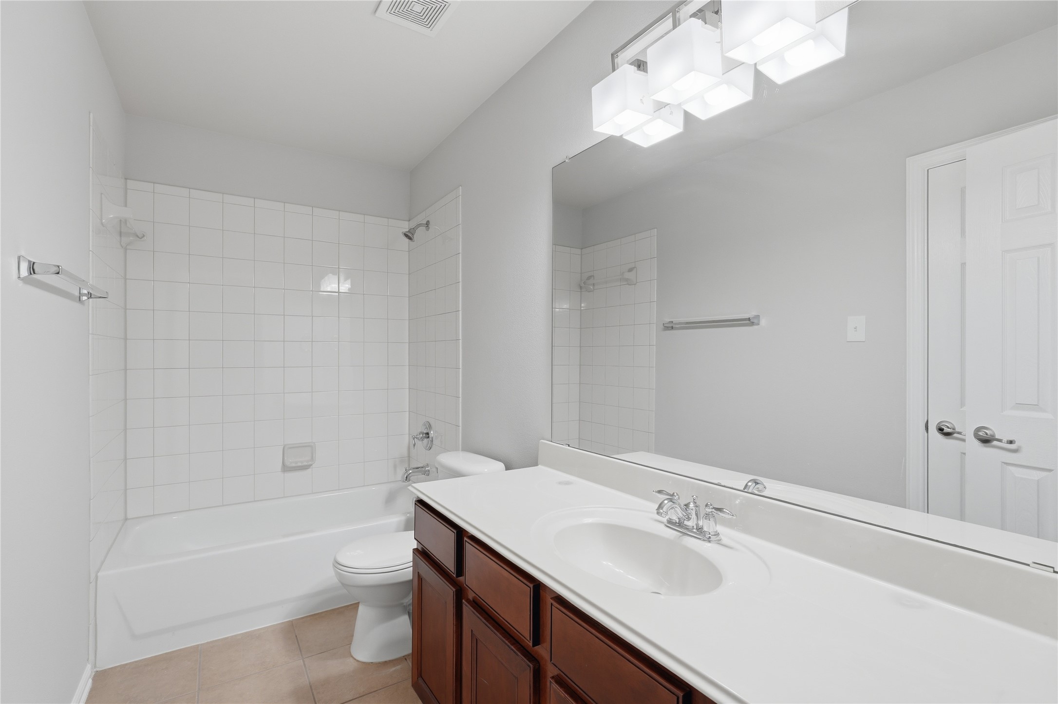 1733 White Cap Court Desoto TX 75115