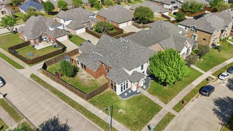 1733 White Cap Court Desoto TX 75115