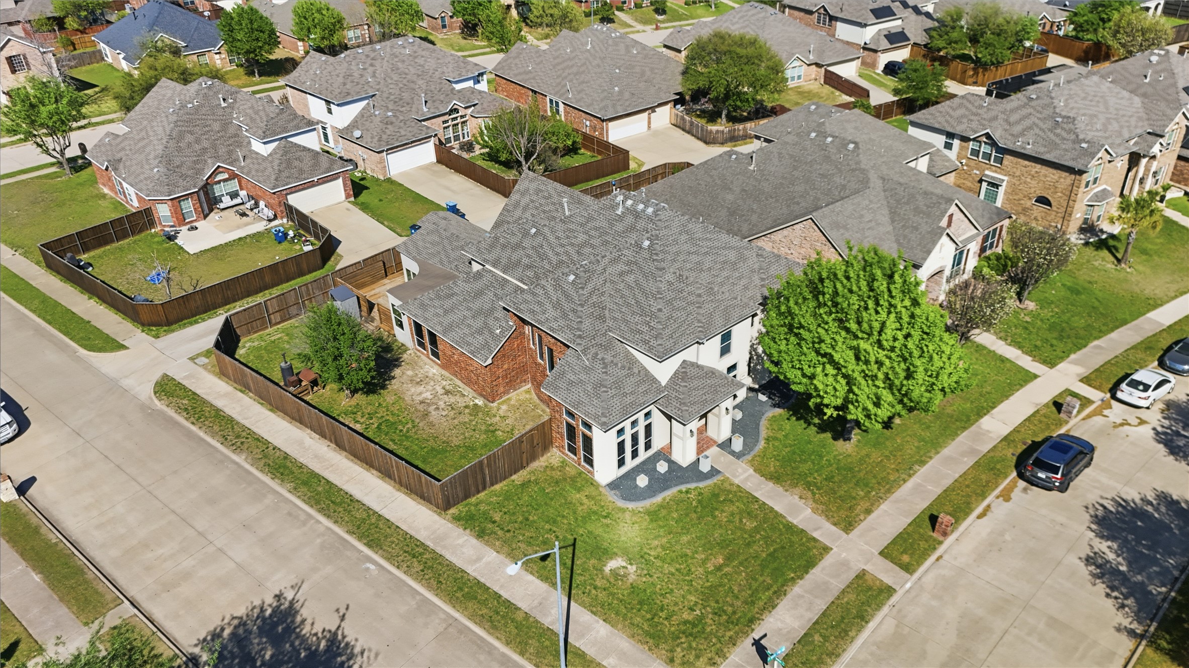 1733 White Cap Court Desoto TX 75115