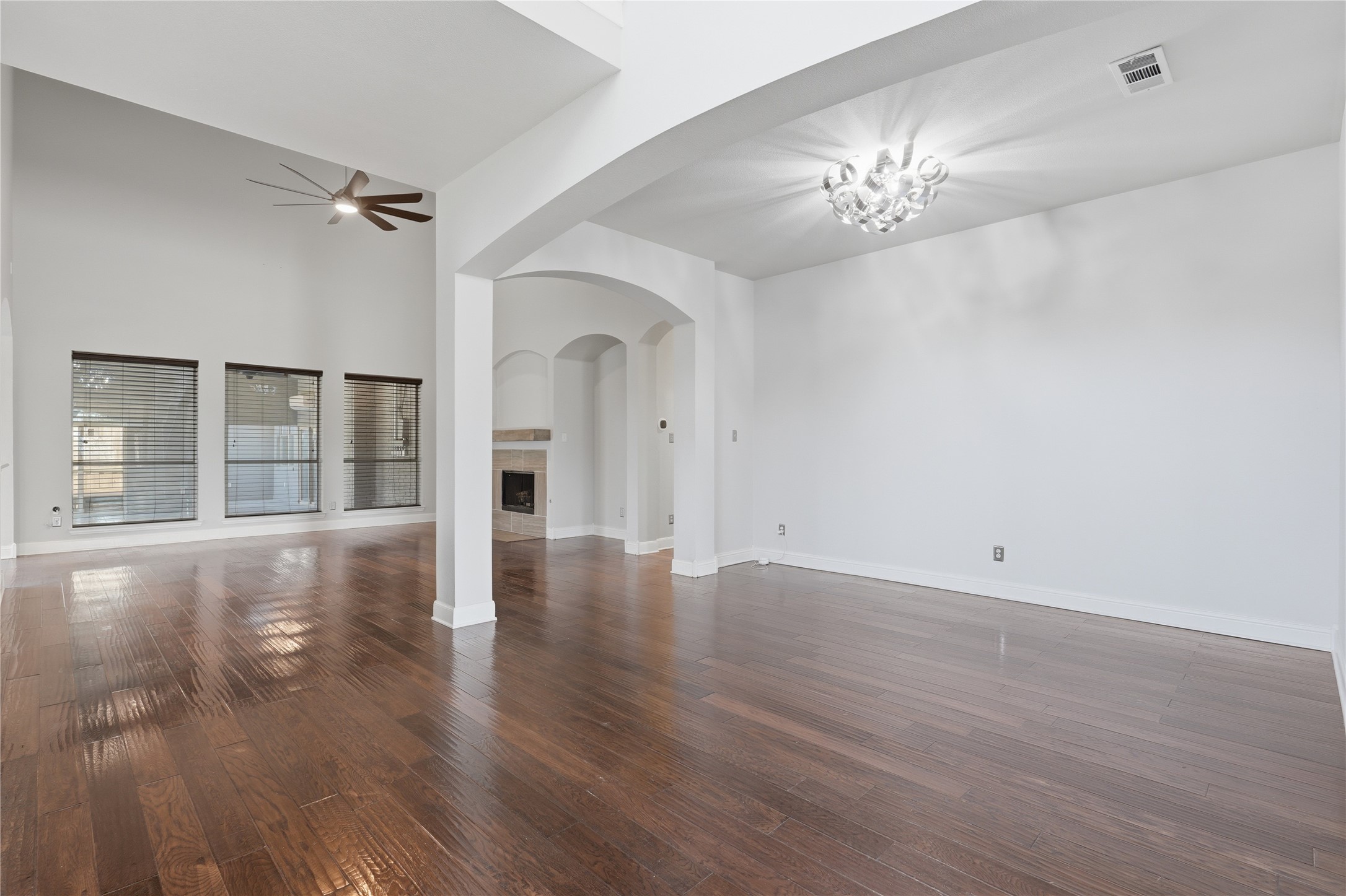 1733 White Cap Court Desoto TX 75115