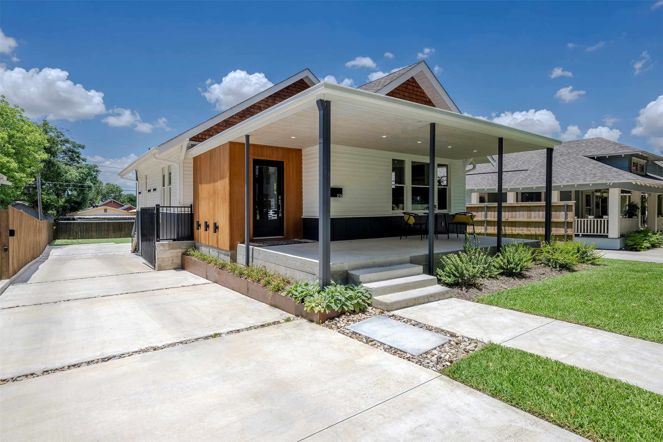 2716 College Avenue Fort Worth TX 76110