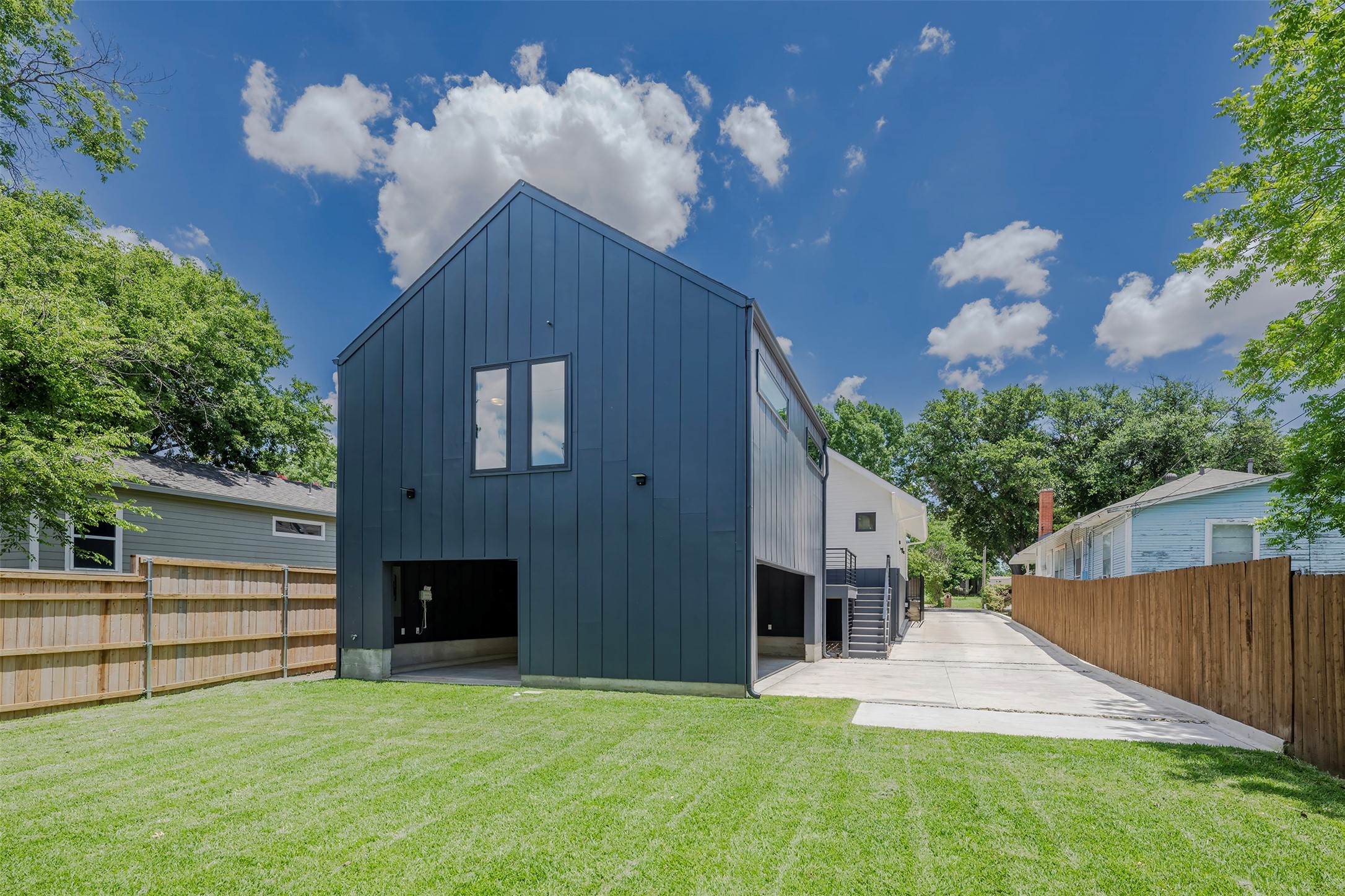 2716 College Avenue Fort Worth TX 76110