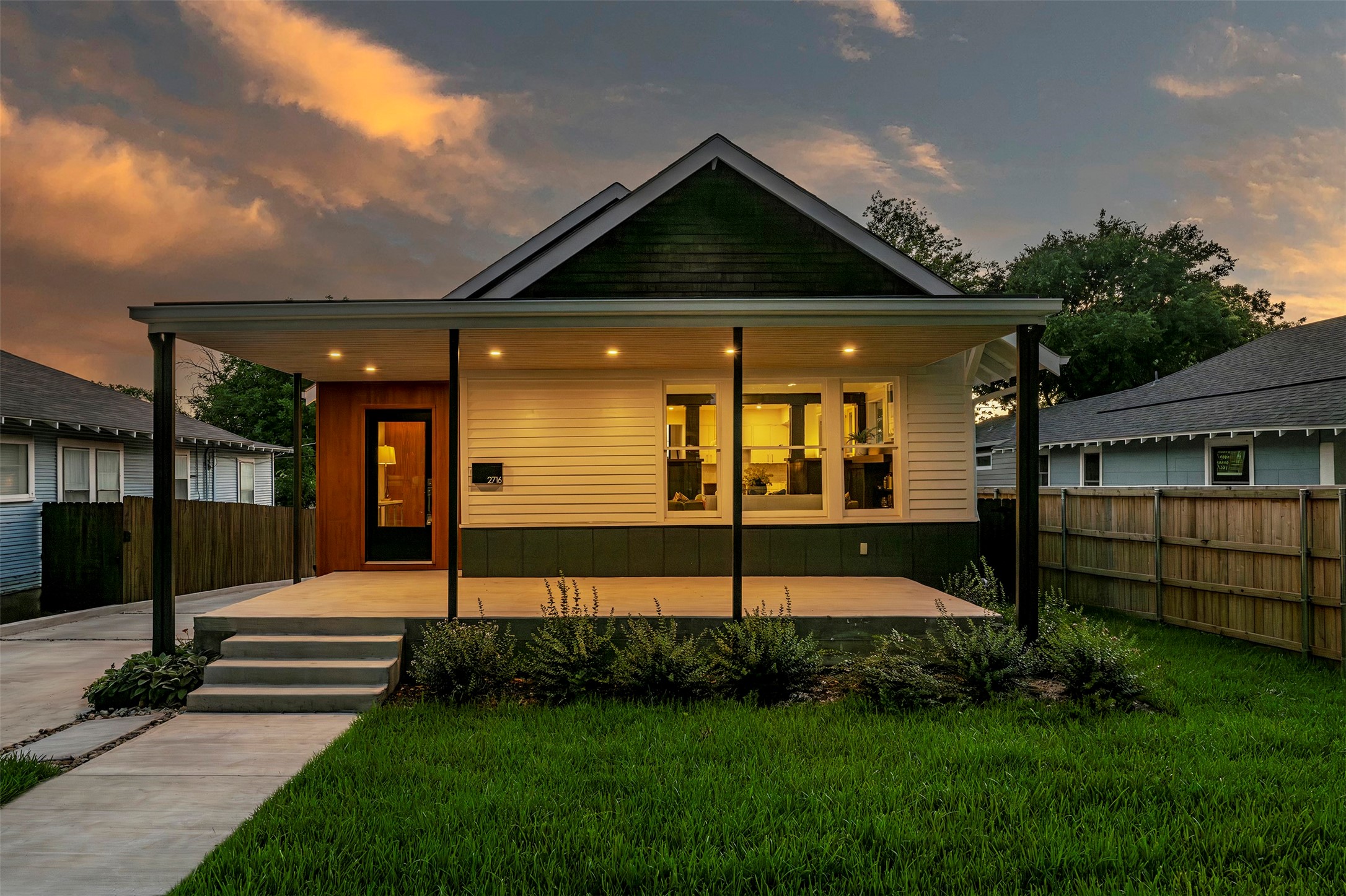 2716 College Avenue Fort Worth TX 76110