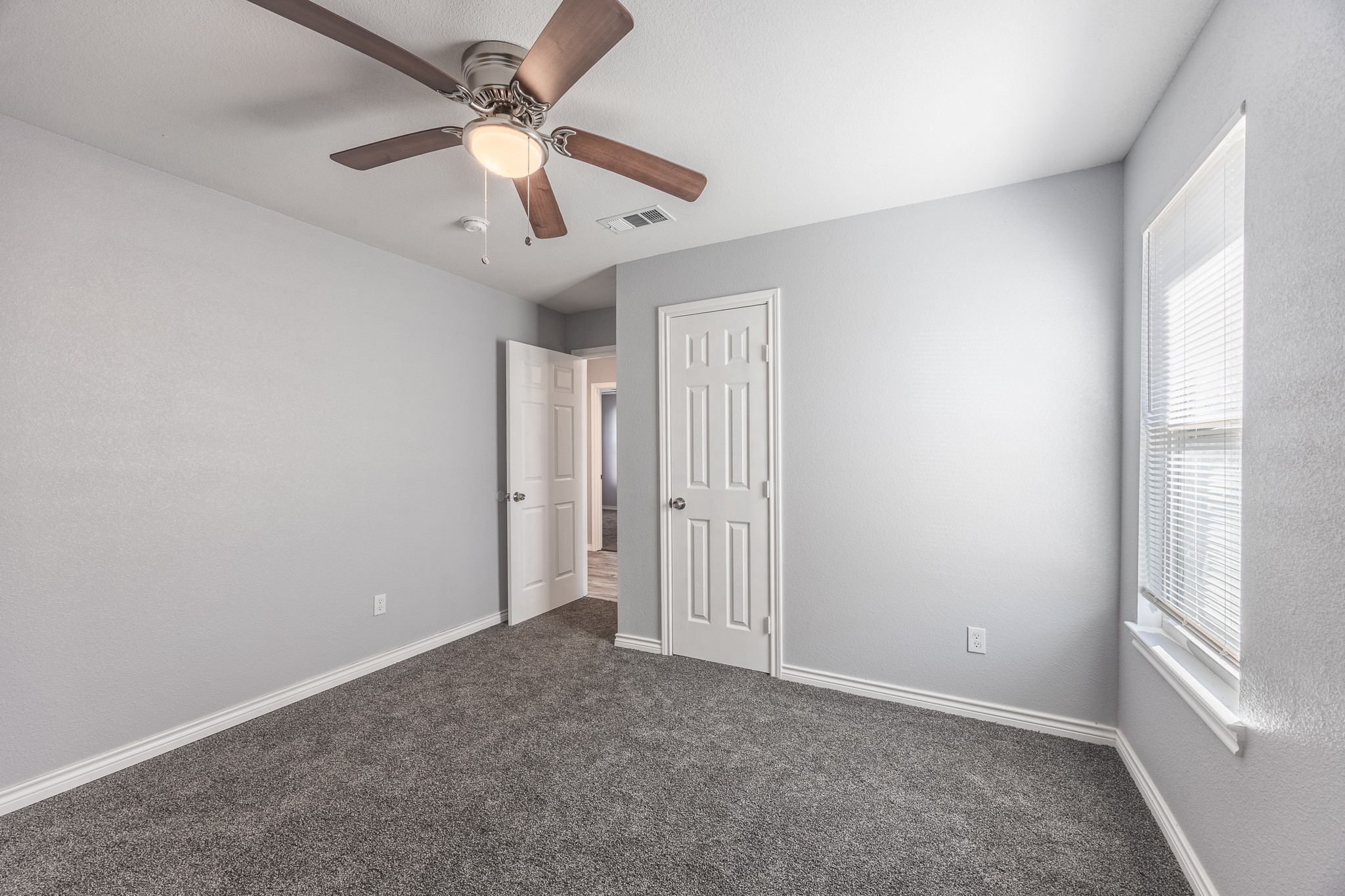 4042 Ladale Drive Dallas TX 75212