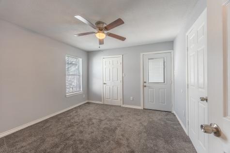 4042 Ladale Drive Dallas TX 75212