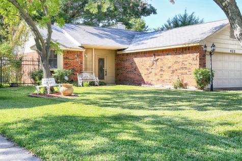422 Benjamin Lane Arlington TX 76002