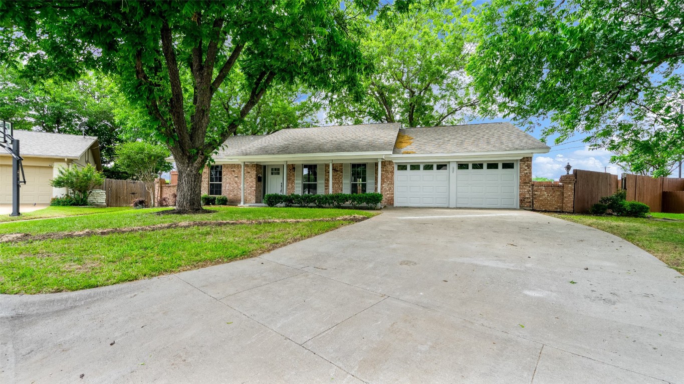 5313 Holiday Court North Richland Hills TX 76180