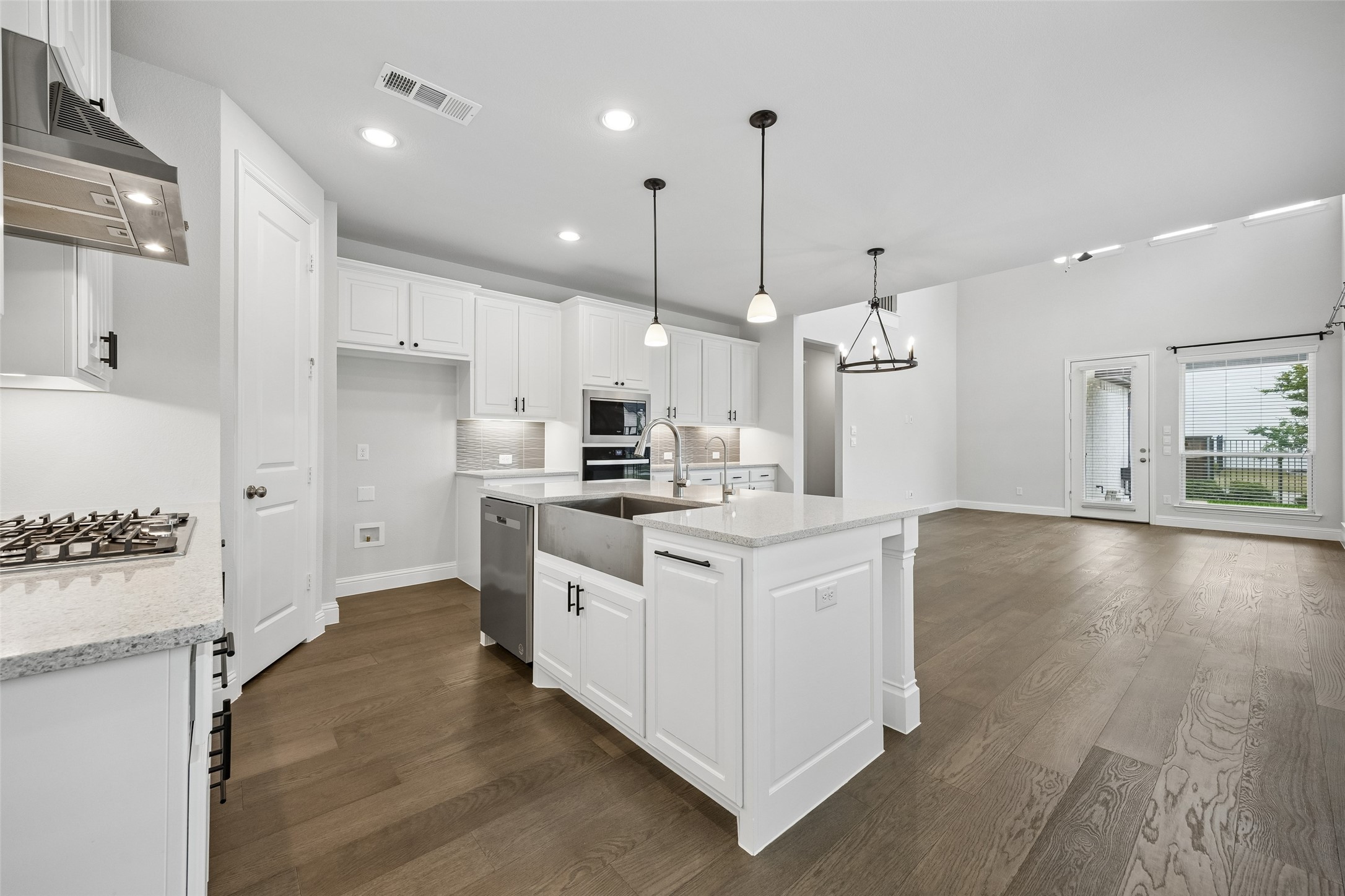 8303 Mint Mews Frisco TX 75035