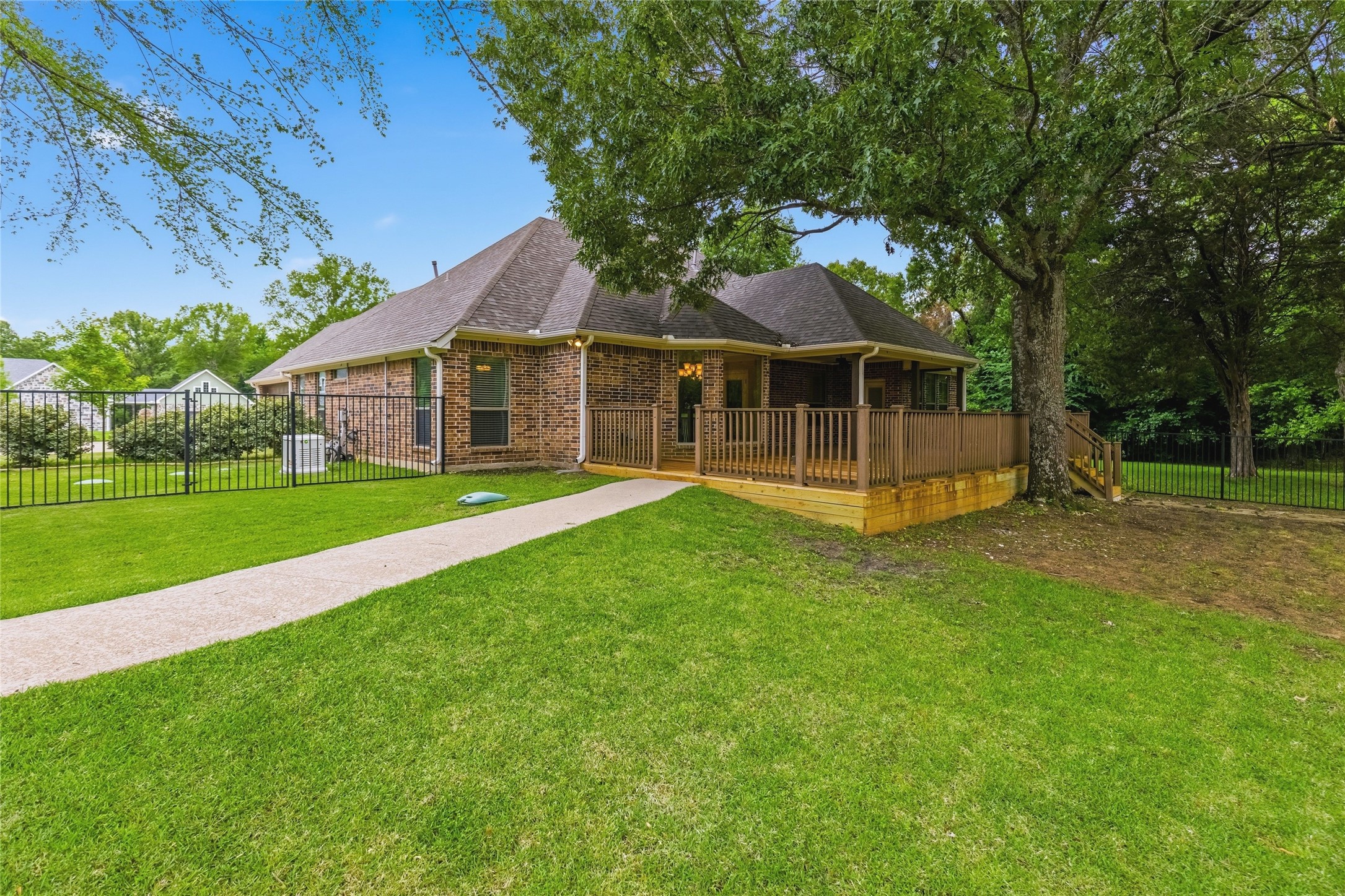 271 Private Road 5943 Yantis TX 75497