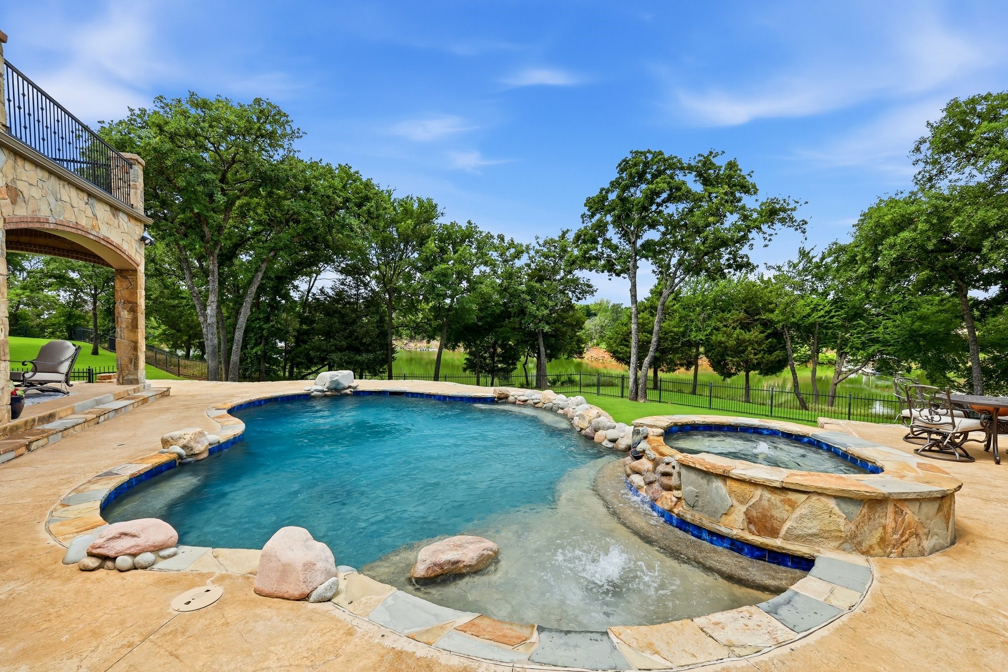 7 Hillview Court Hickory Creek TX 75065