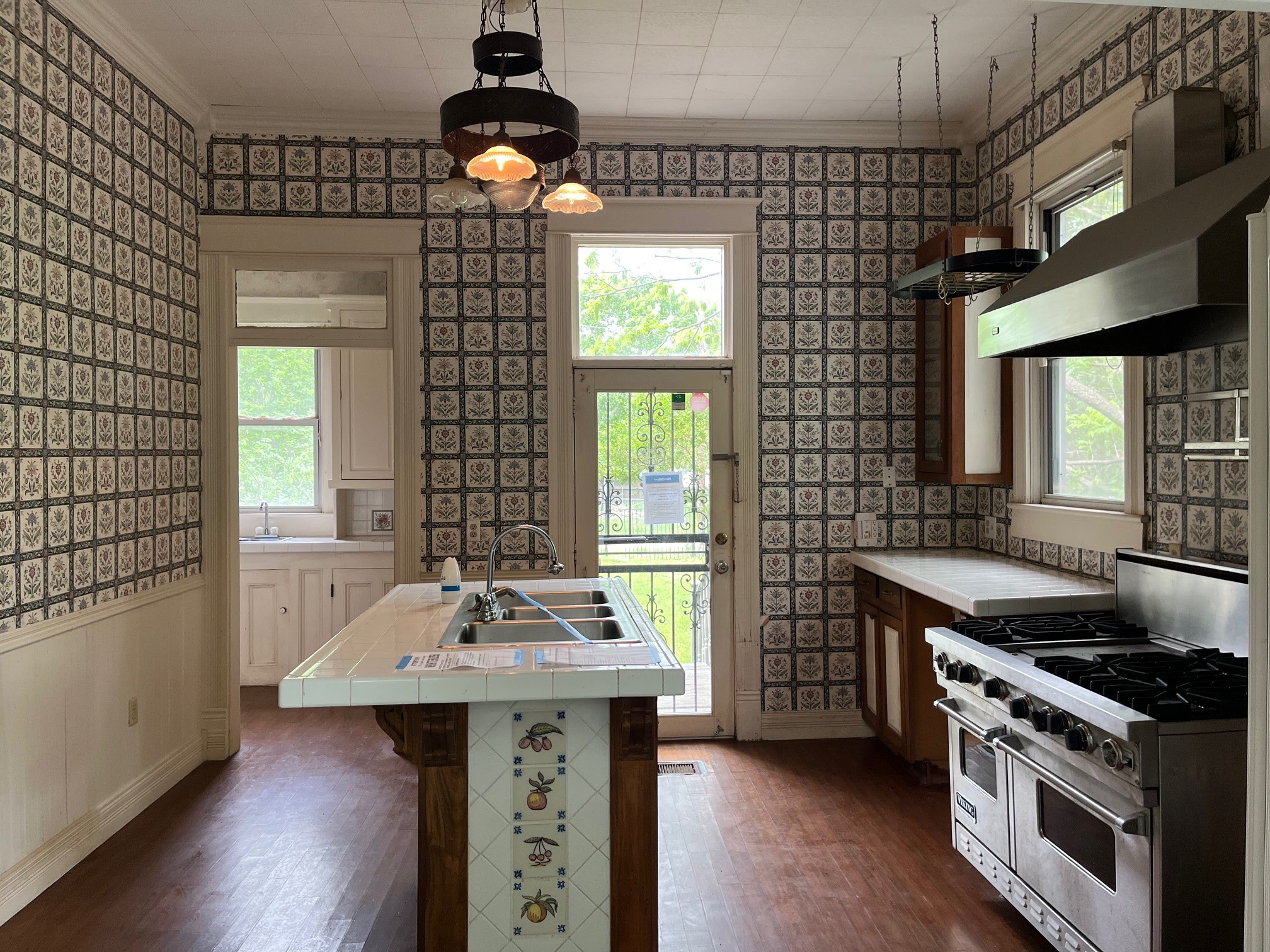 402 E Grand Street Whitewright TX 75491