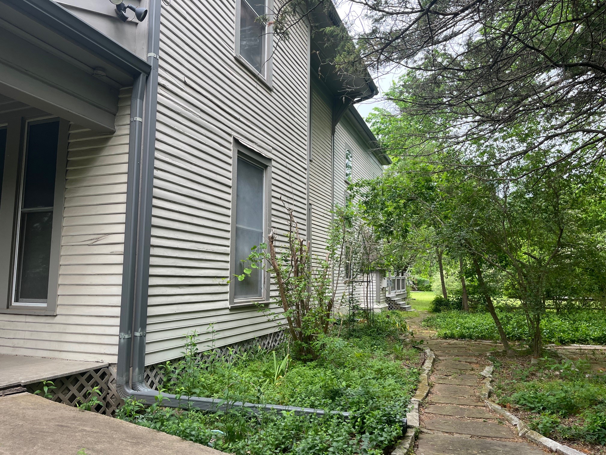 402 E Grand Street Whitewright TX 75491