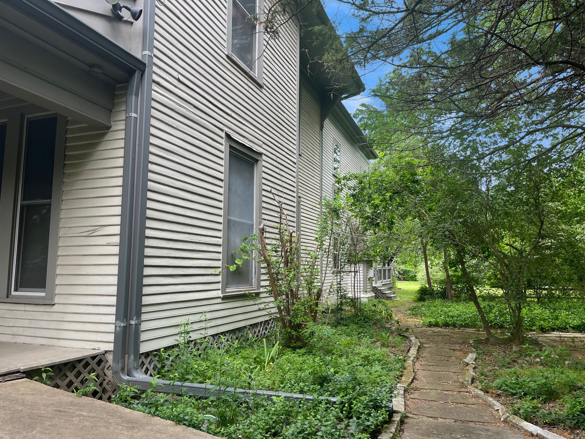 402 E Grand Street Whitewright TX 75491