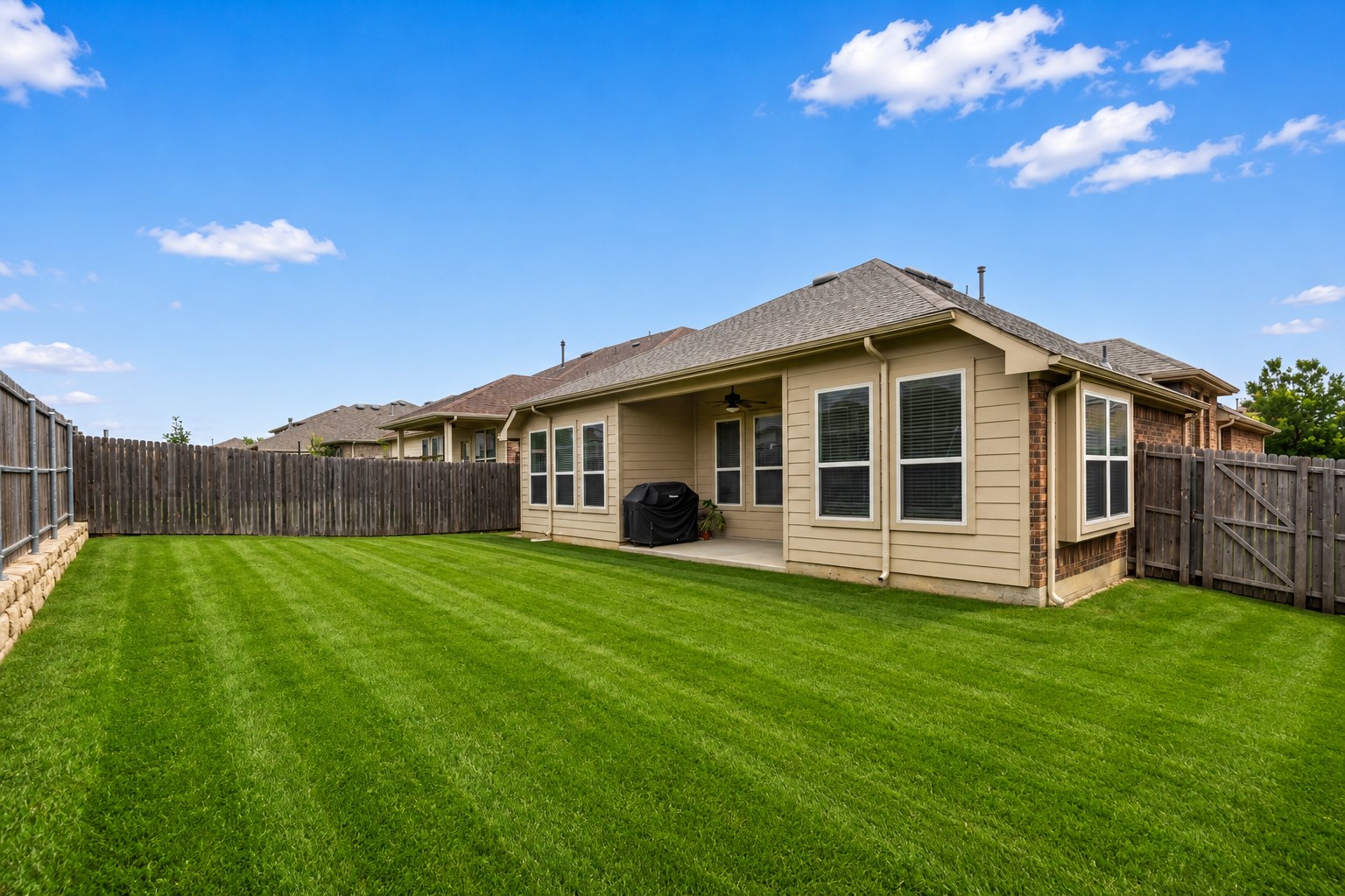 816 Skytop Drive Fort Worth TX 76052