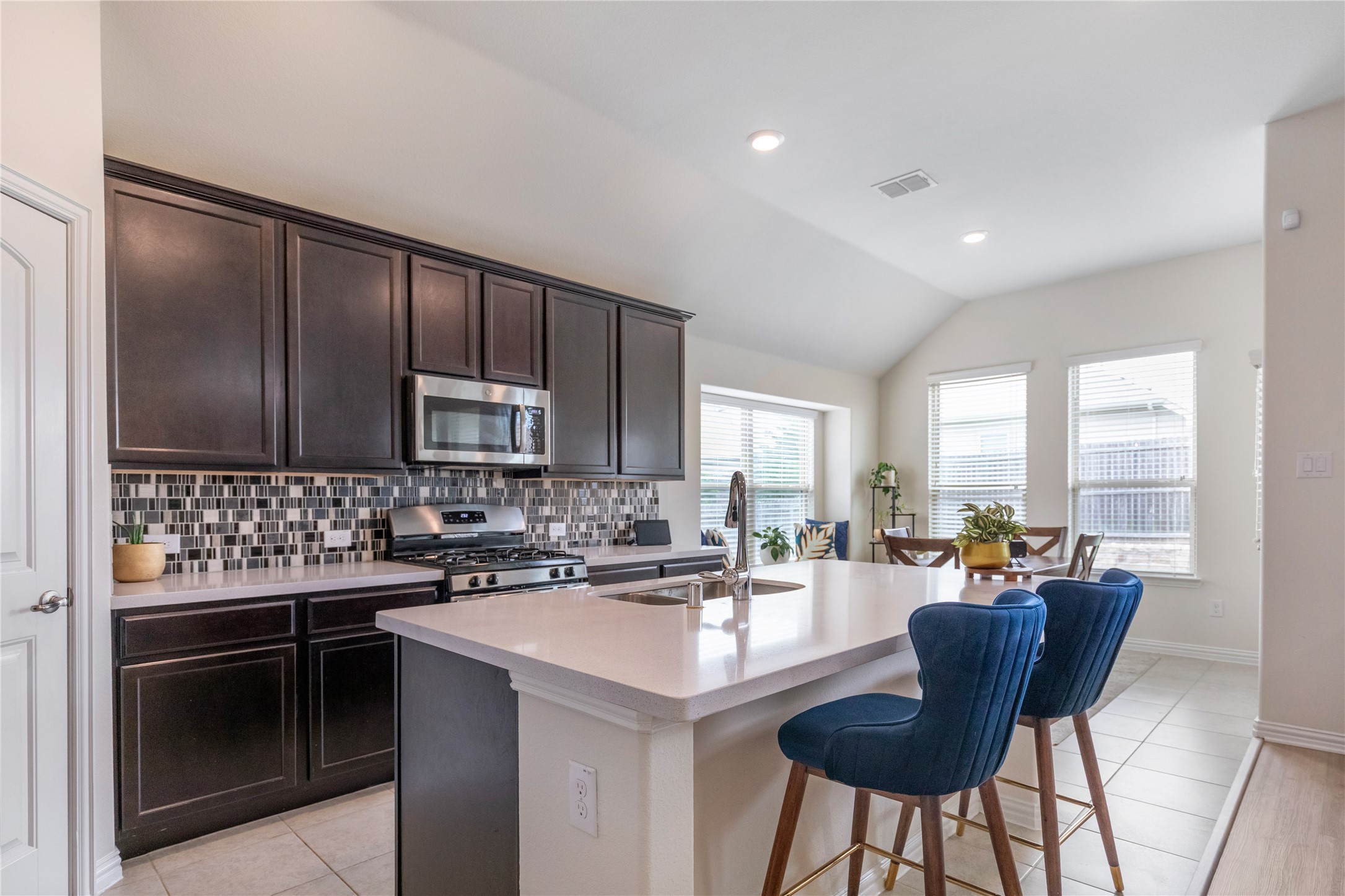 816 Skytop Drive Fort Worth TX 76052