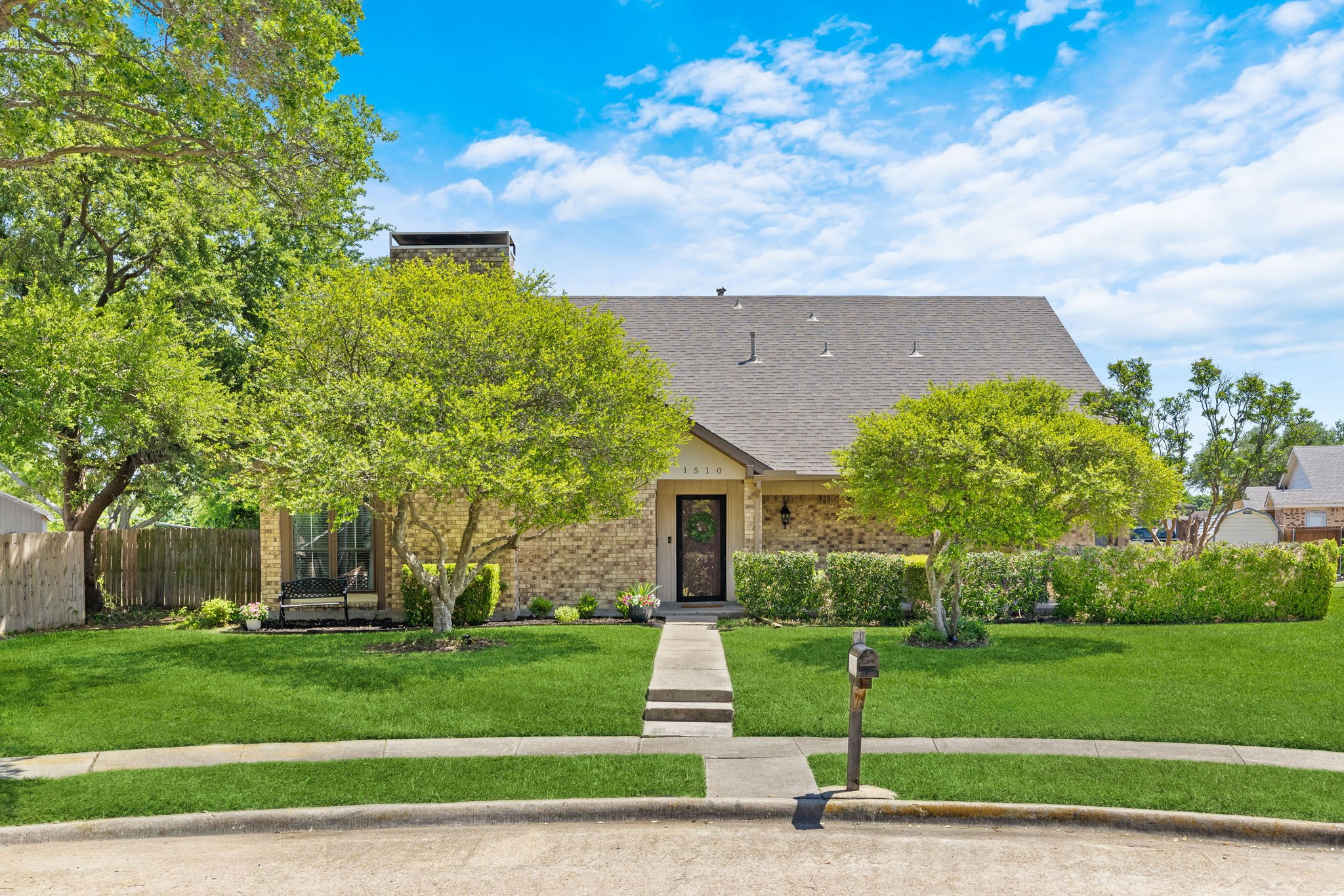 1510 Stoneham Place Richardson TX 75081