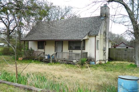 110 S Bois D Arc Street Bailey TX 75452