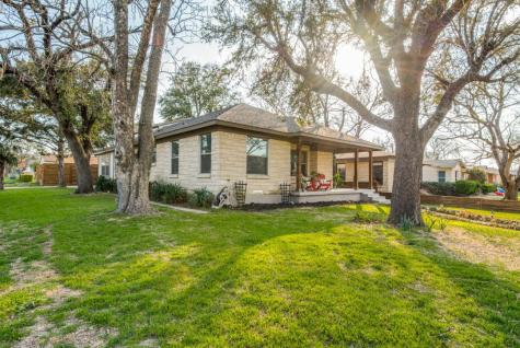 1902 Newport Avenue Dallas TX 75224