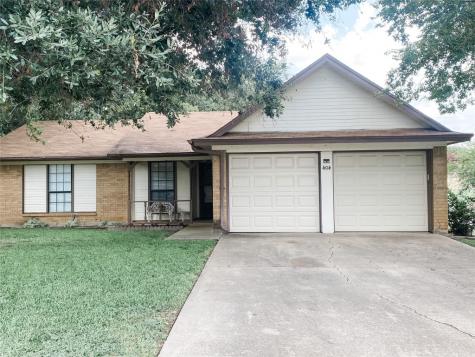 404 Daniels Drive Crowley TX 76036