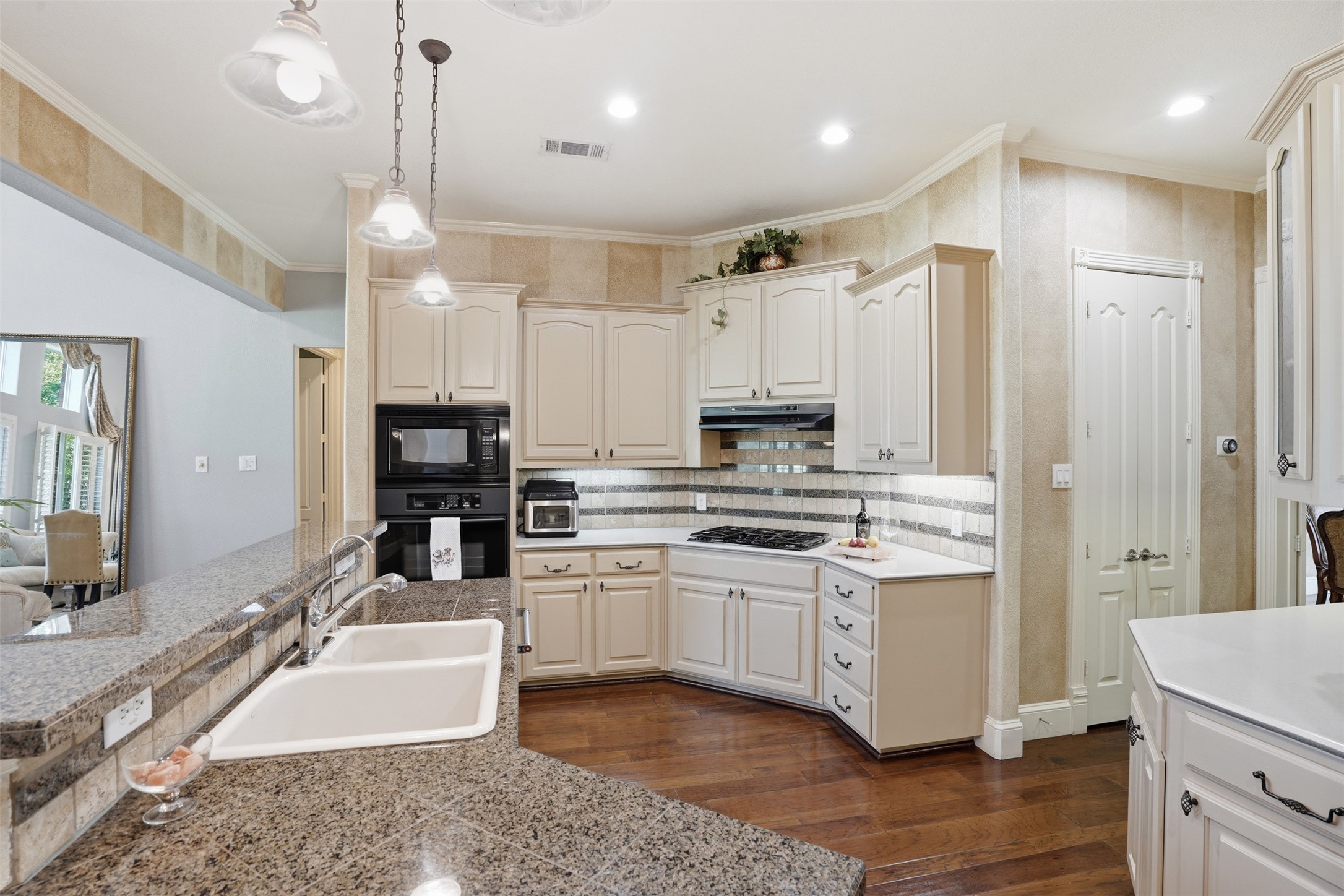 8830 Kameryn Lane Lantana TX 76226