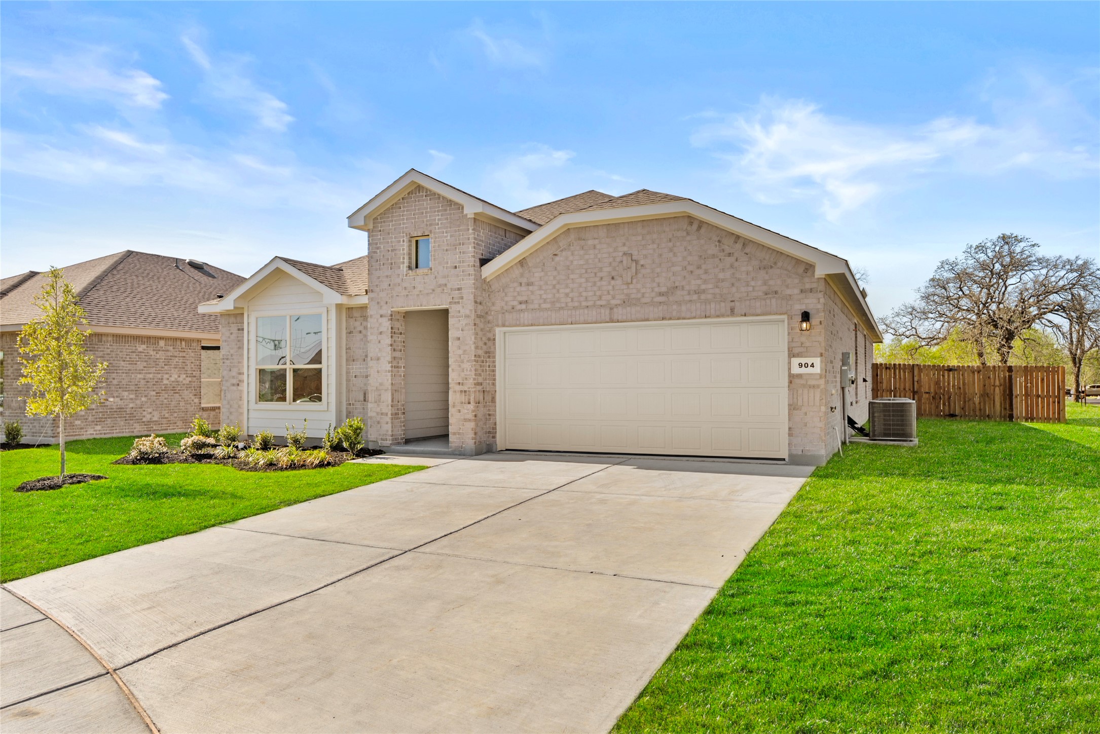904 Traction Trail Cleburne TX 76031