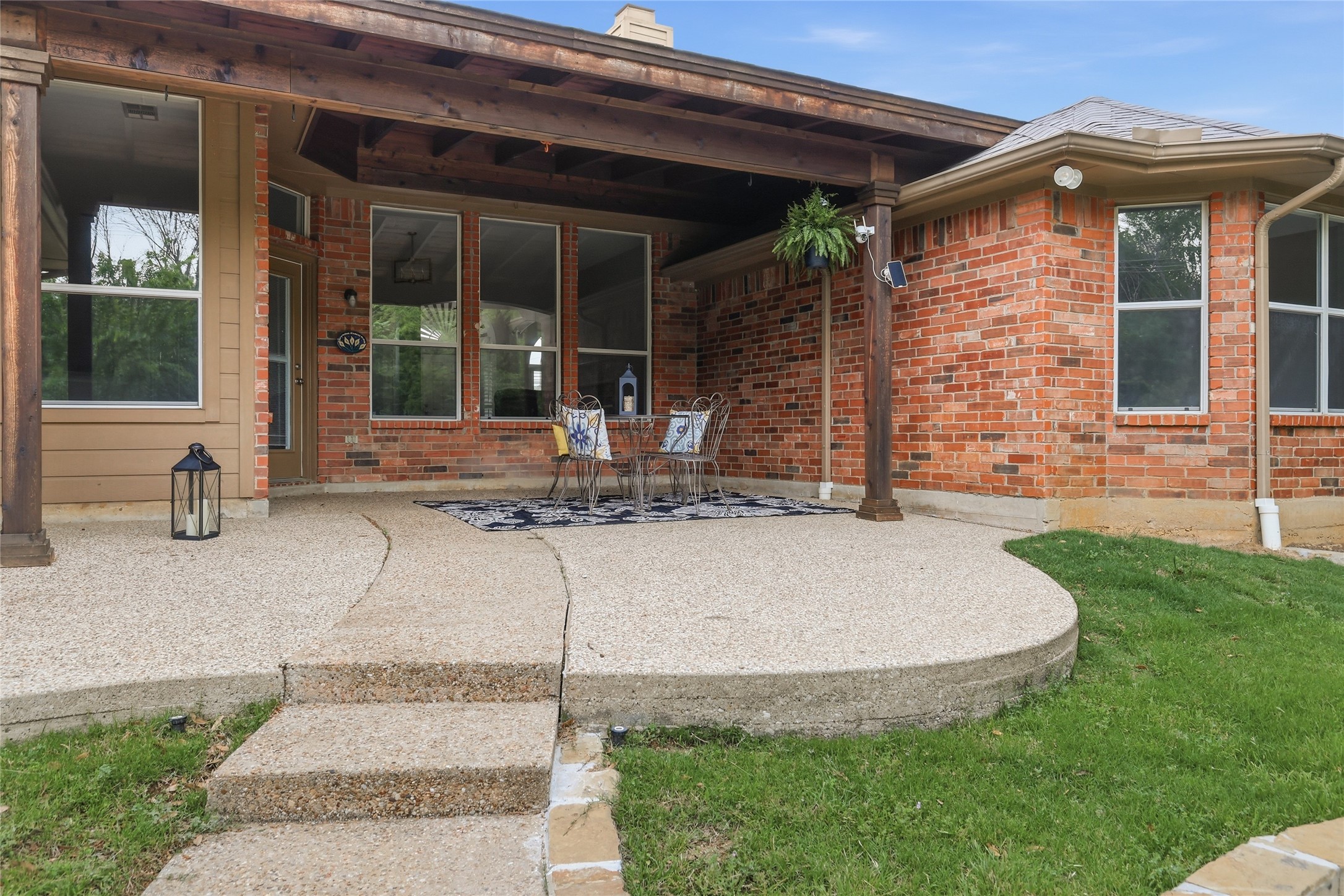 2402 Ravinia Drive Corinth TX 76208