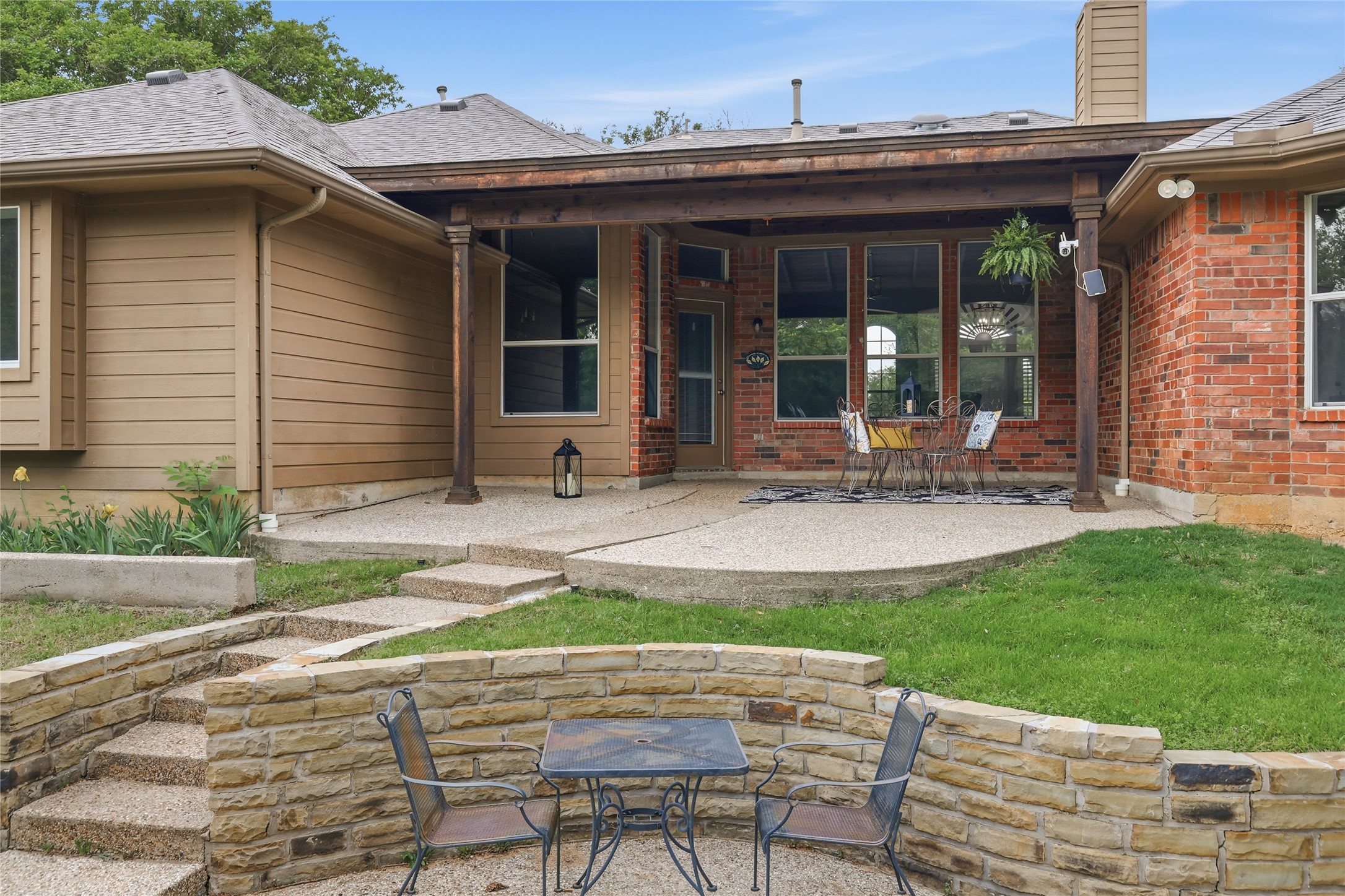 2402 Ravinia Drive Corinth TX 76208