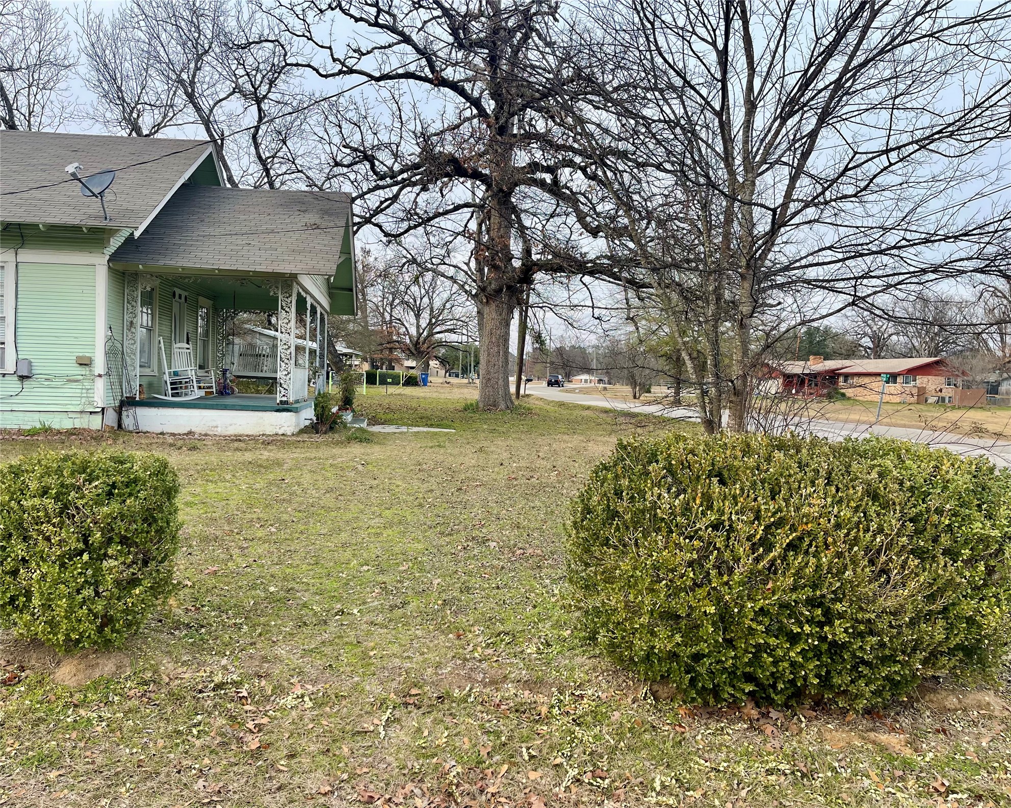 1023 N Spring Street Grand Saline TX 75140