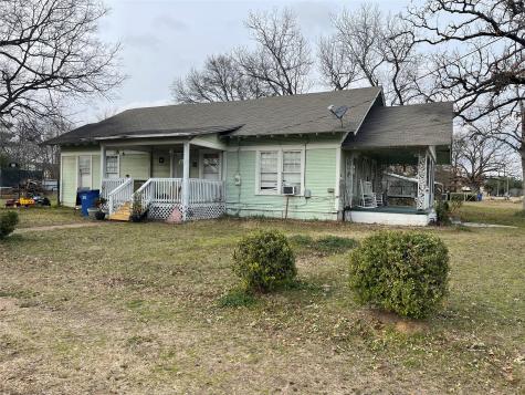1023 N Spring Street Grand Saline TX 75140