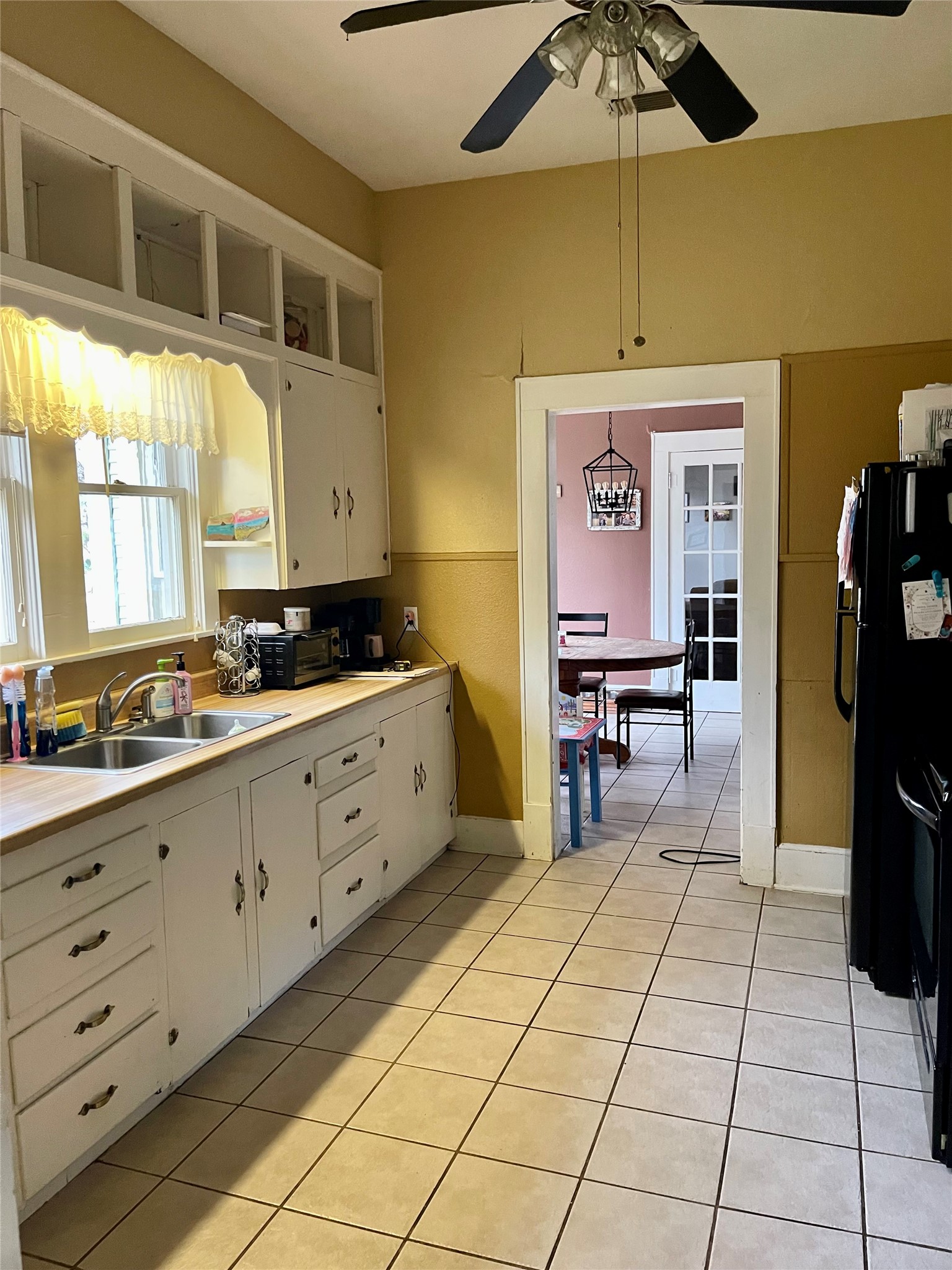 1023 N Spring Street Grand Saline TX 75140