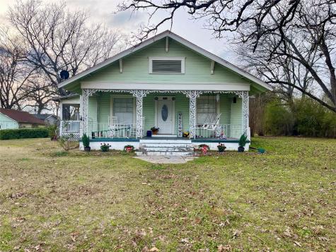 1023 N Spring Street Grand Saline TX 75140