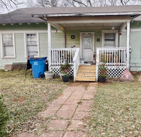 1023 N Spring Street Grand Saline TX 75140