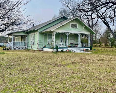1023 N Spring Street Grand Saline TX 75140