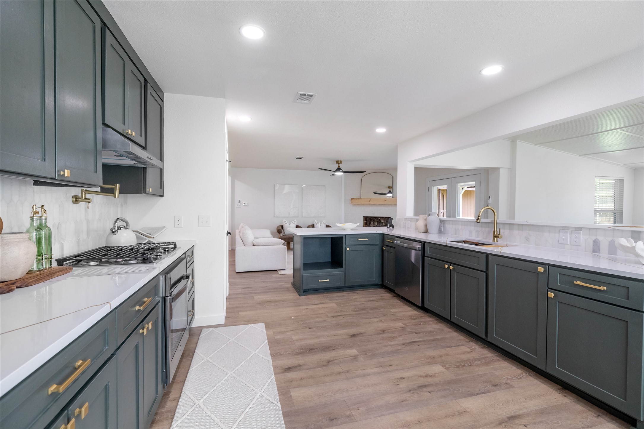 524 Circleview Drive N Hurst TX 76054