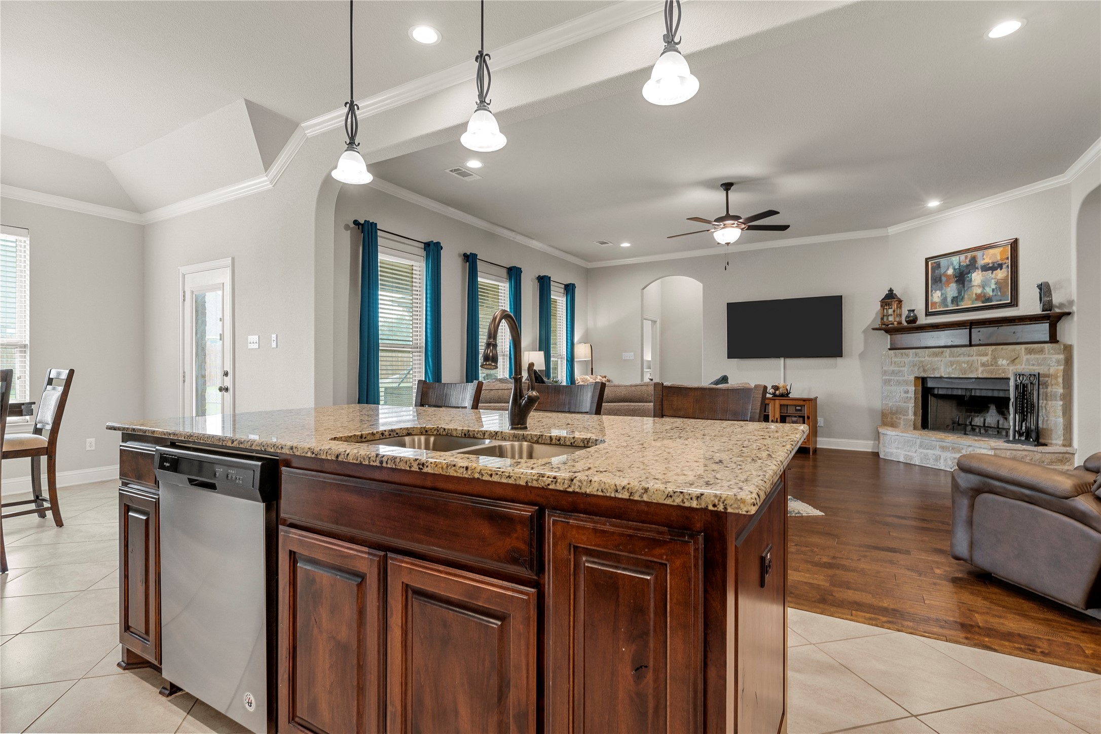 1013 Steamboat Drive Hewitt TX 76643