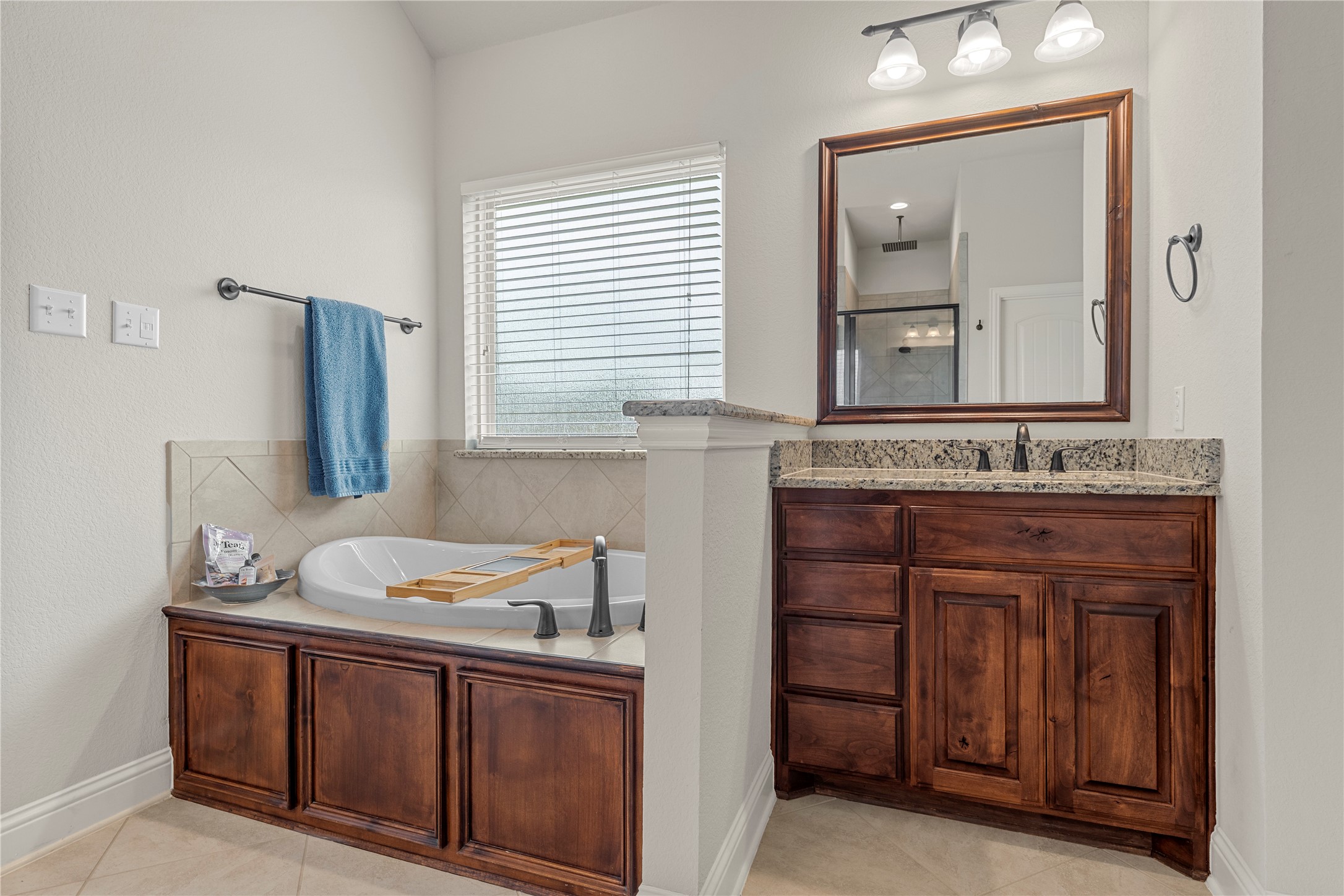 1013 Steamboat Drive Hewitt TX 76643