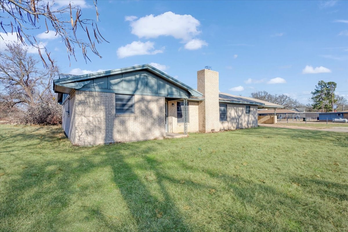 4970 Farm Road 79 Paris TX 75460