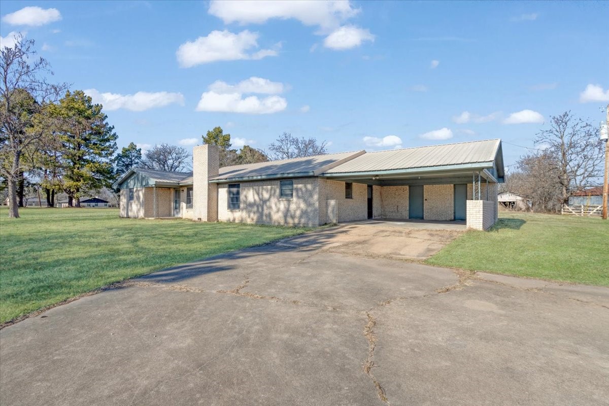 4970 Farm Road 79 Paris TX 75460