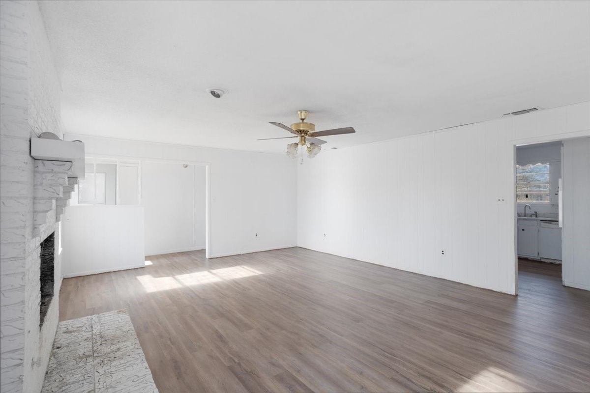 4970 Farm Road 79 Paris TX 75460