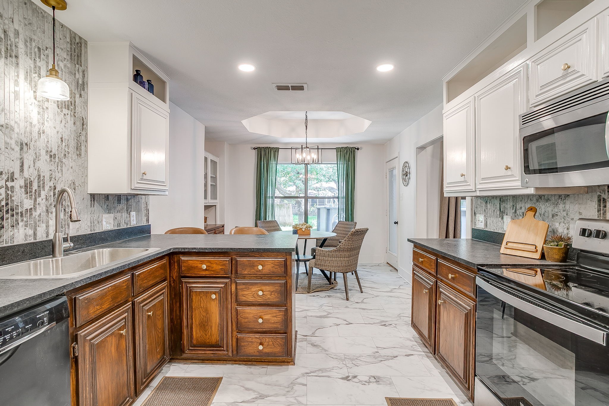 6824 Ridgewood Drive North Richland Hills TX 76182