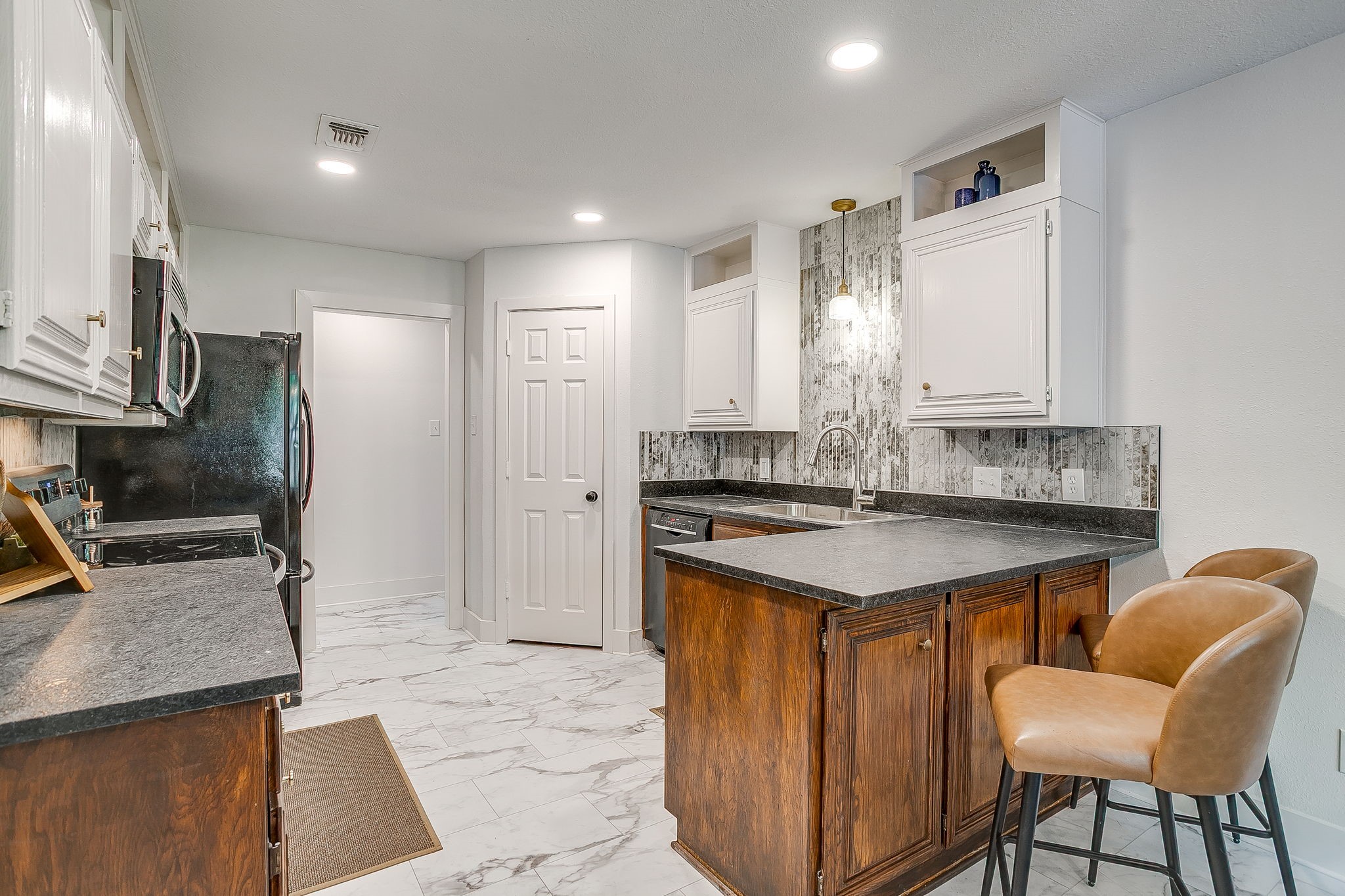 6824 Ridgewood Drive North Richland Hills TX 76182