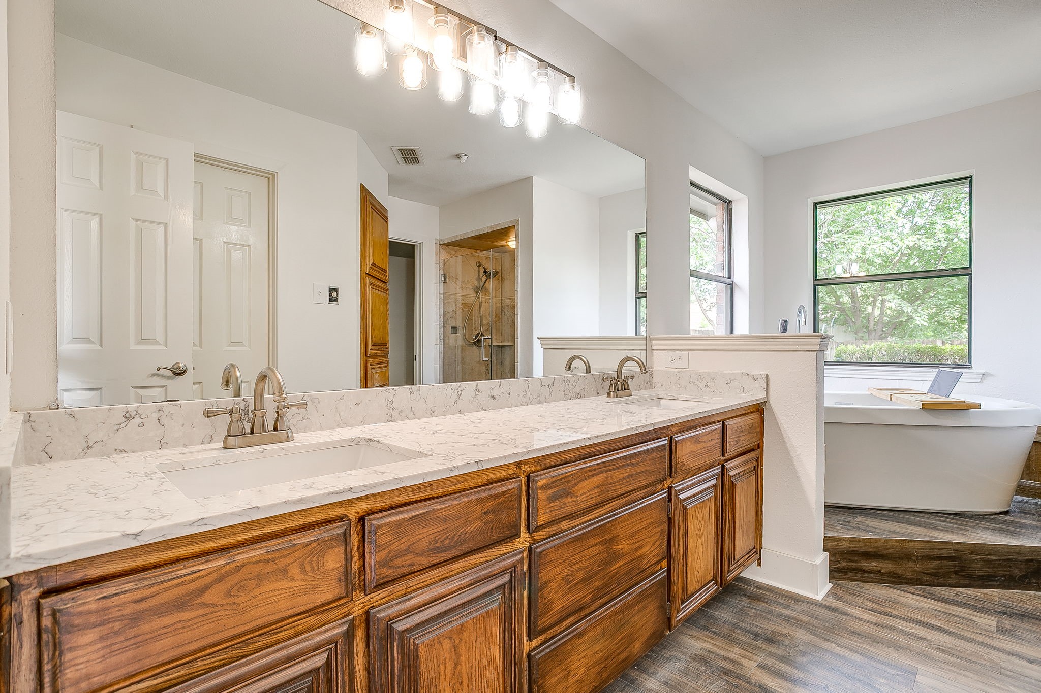 6824 Ridgewood Drive North Richland Hills TX 76182