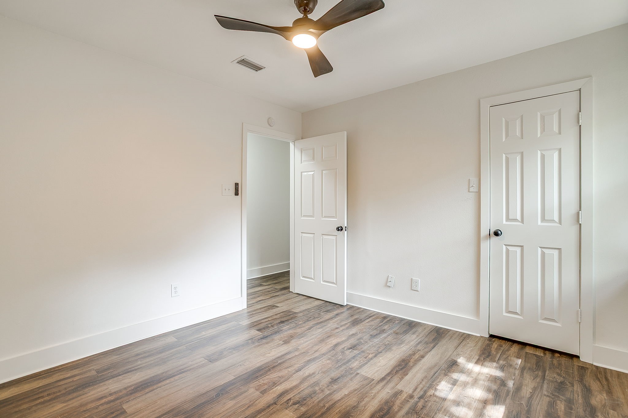 6824 Ridgewood Drive North Richland Hills TX 76182