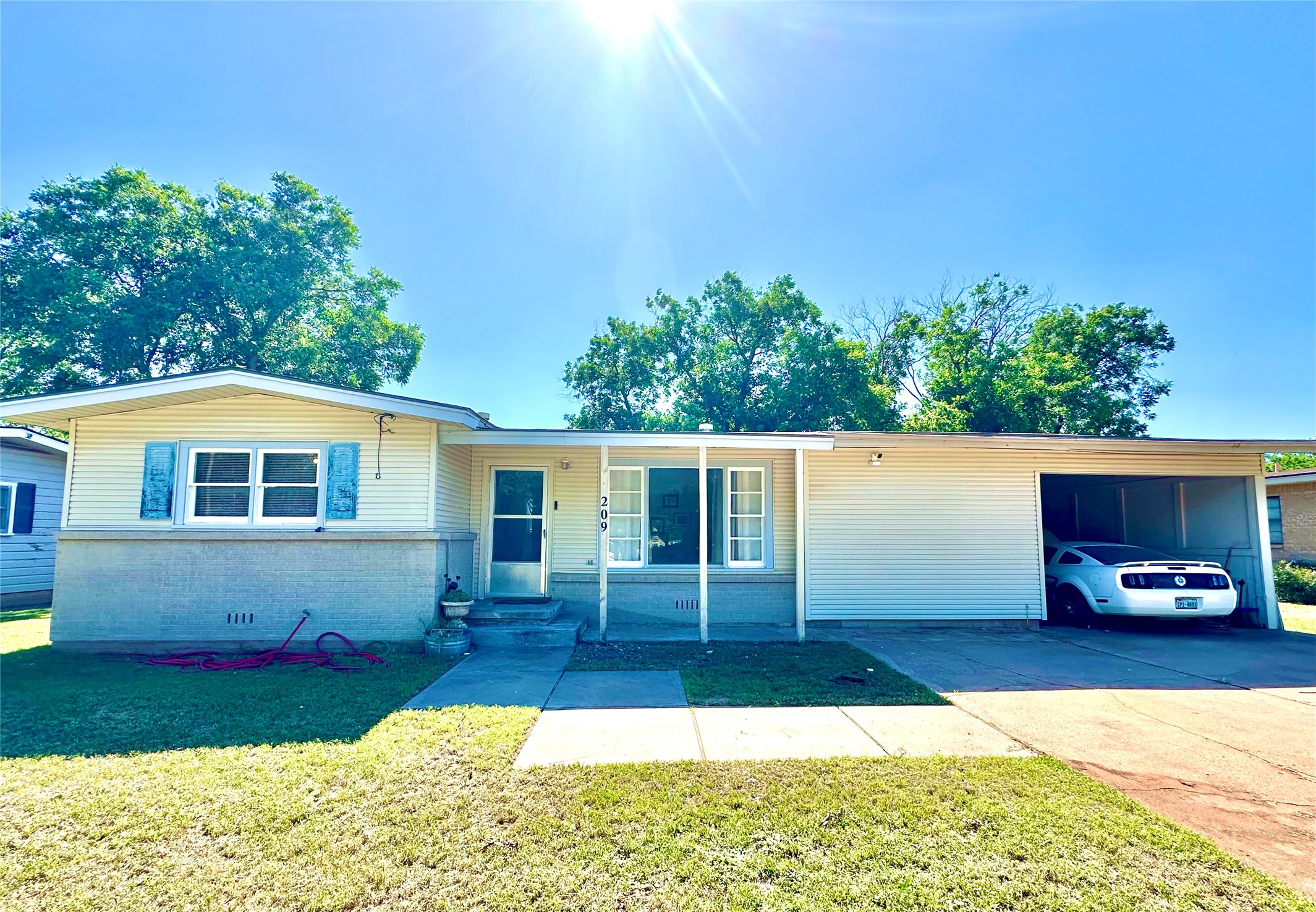 209 Laurel Drive Winters TX 79567